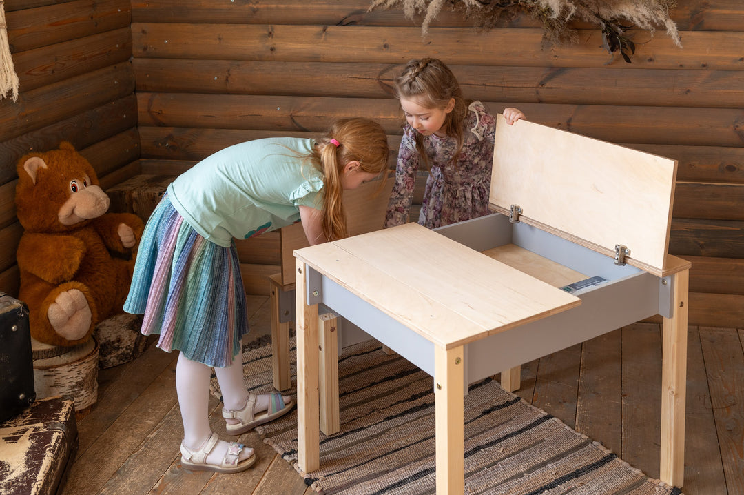 Sæt med smart opbevaringsbord og stol, grå og naturfarvet