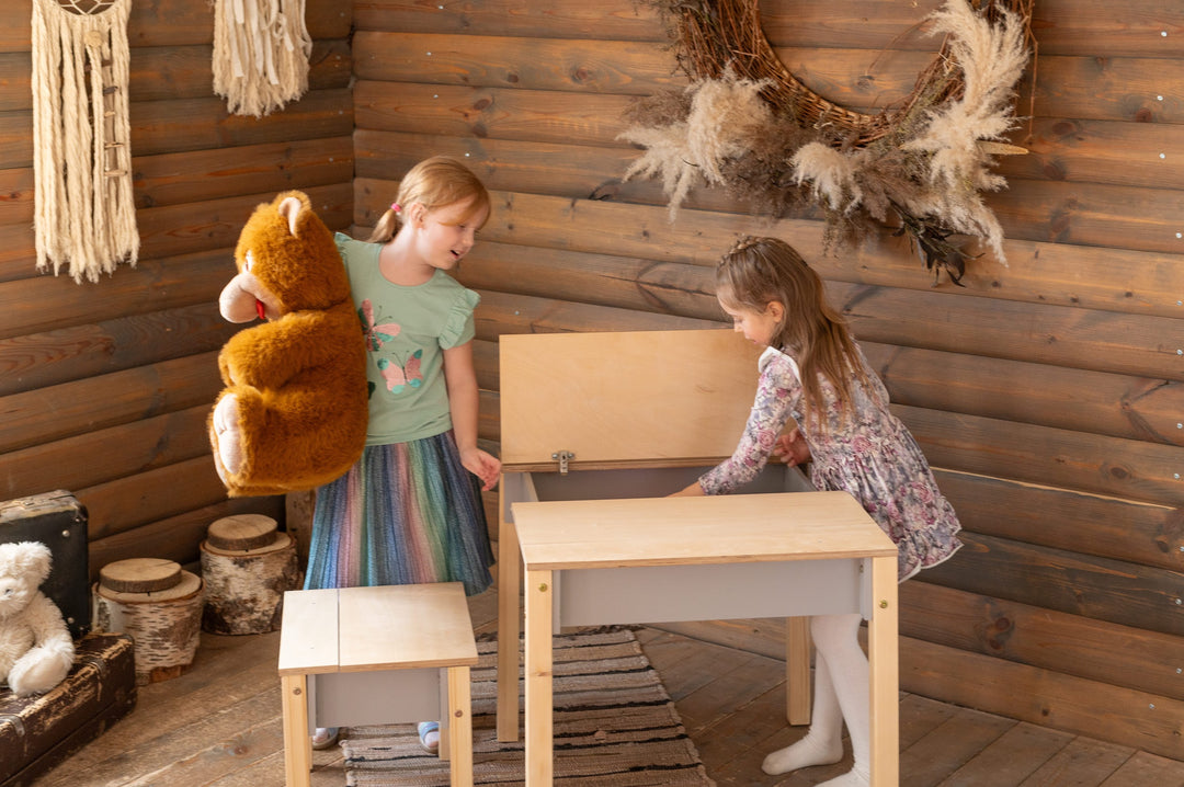 Sæt med smart opbevaringsbord og stol, grå og naturfarvet
