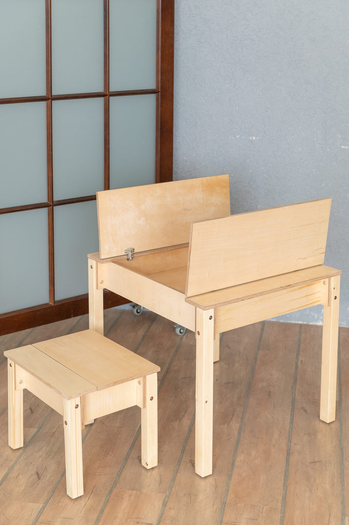 Sæt med smart opbevaringsbord og stol, naturfarvet