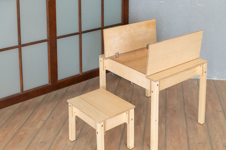 Sæt med smart opbevaringsbord og stol, naturfarvet
