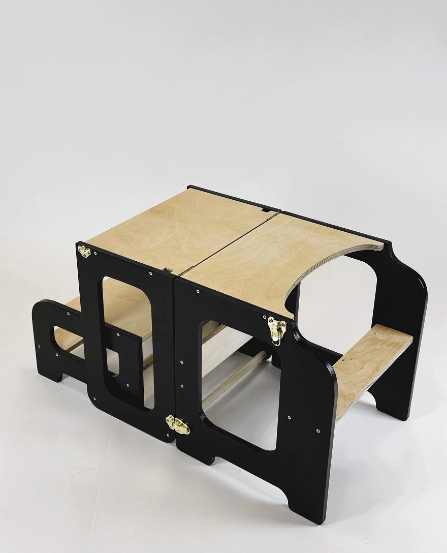 Læringstårn i træ, sort og naturfarvet