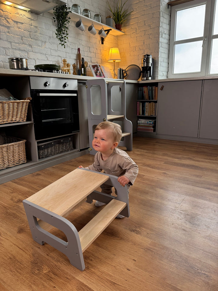 Læringstårn i træ, grå og naturfarvet