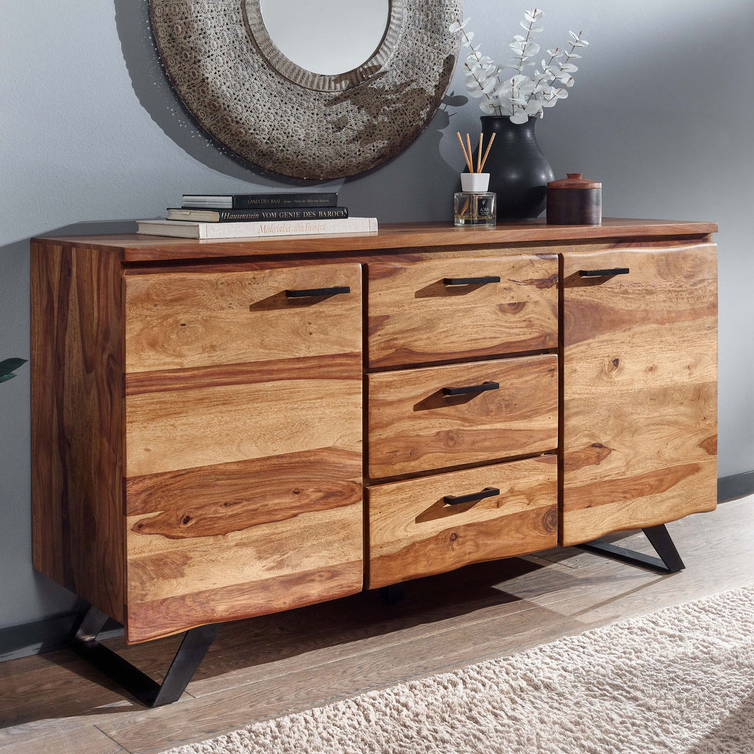 Skænk 145x82x45 cm massivt træ