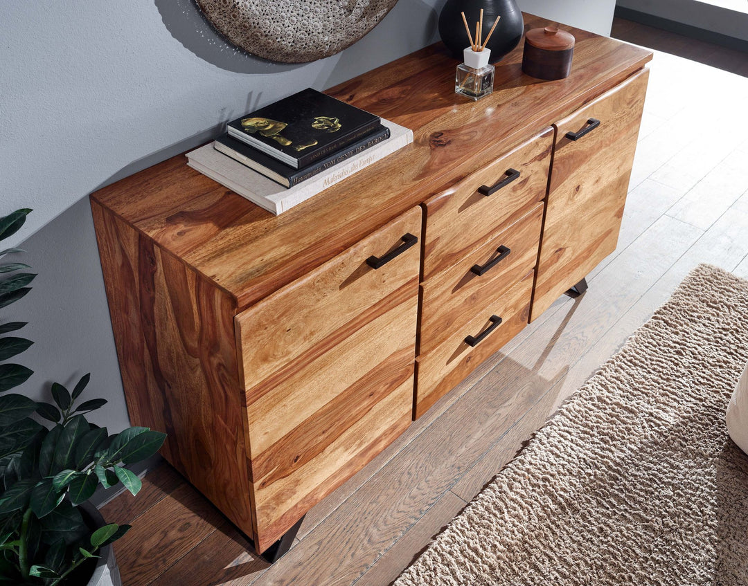 Skænk 145x82x45 cm massivt træ
