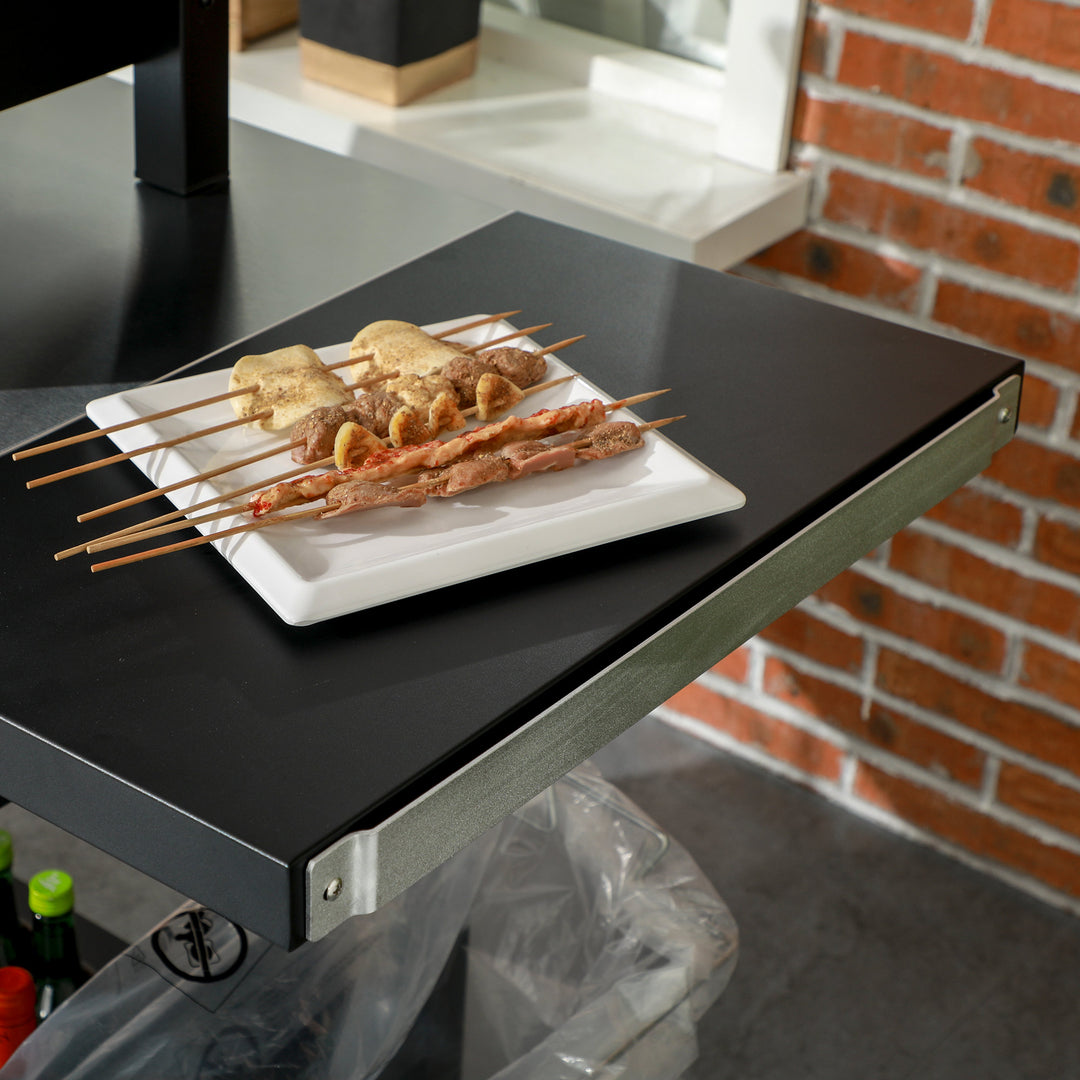 Grillstation/grillvogn, inklusive tilbehør, 125 x 65 x 84 cm, sort + sølv