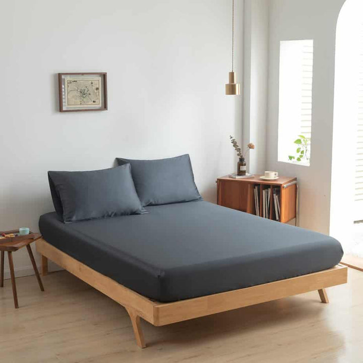 Mørkeblå bambus fitted sheet Premium - op til 30 cm - 400TC Tanboocel - Space Blue