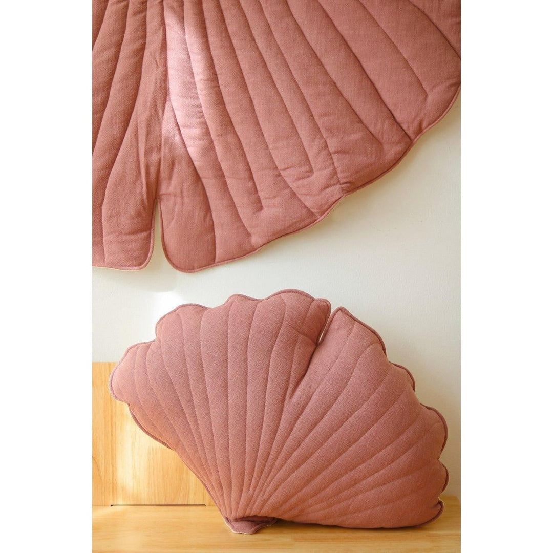 "Dirty Pink" linned Ginkgo Leaf Pude