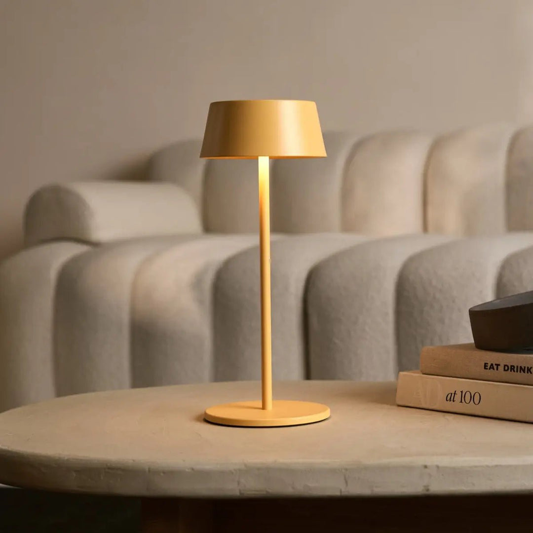 Hugo Amber Gul Genopladelig Bordlampe
