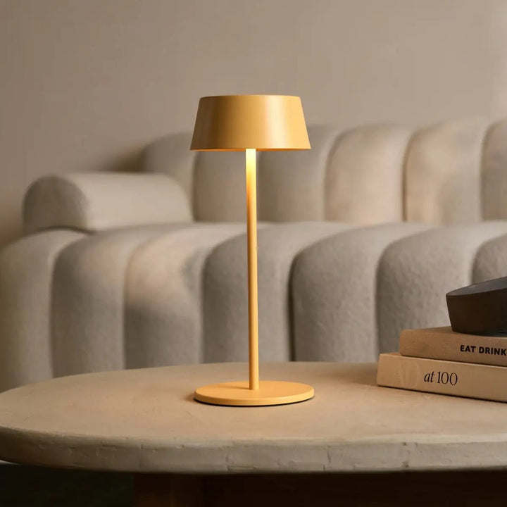 Hugo Amber Gul Genopladelig Bordlampe