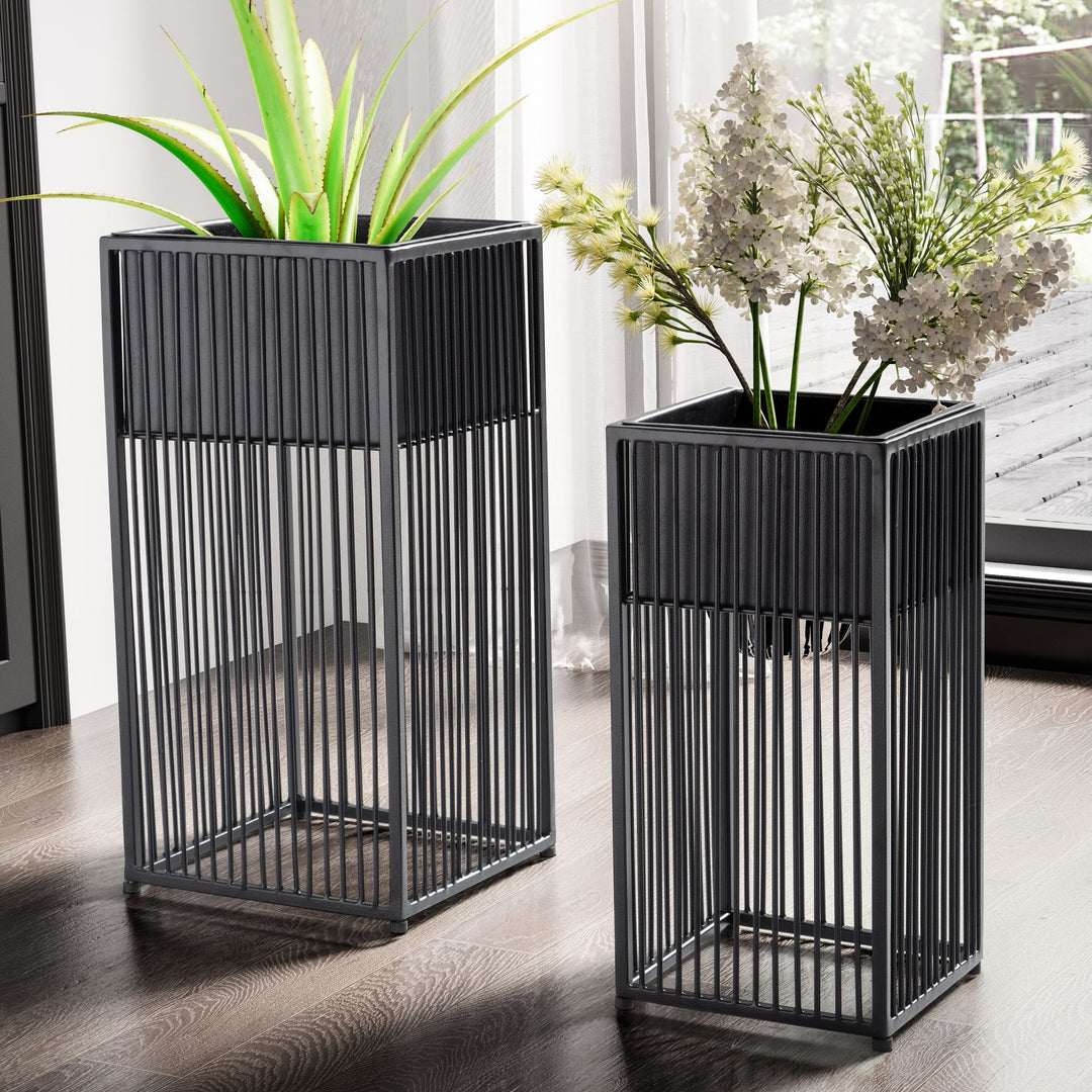Sæt med 2 sorte metalplantekasser med ramme