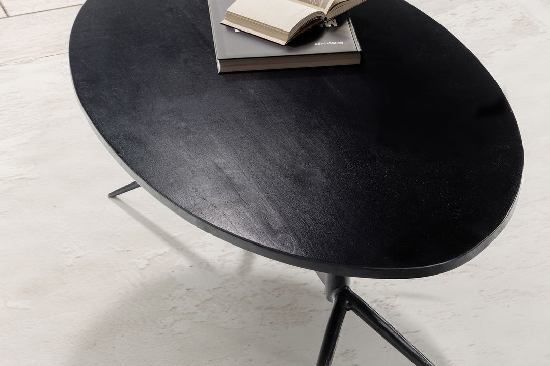 Smukt sofabord i oval form, massivt træ, B90xD50xH35cm