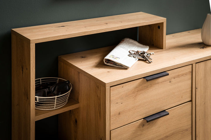 Skoskab med egetræslook, 98x110x30 cm, lukket skoskab med skuffe, moderne skokommode, entreskab med hylde og opbevaring, høj skokommode