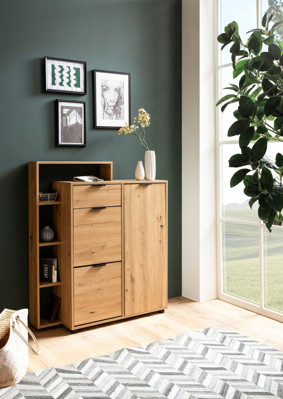 Skoskab med egetræslook, 98x110x30 cm, lukket skoskab med skuffe, moderne skokommode, entreskab med hylde og opbevaring, høj skokommode