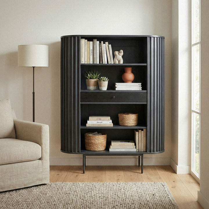 Massivt træreol Mango 105x122 cm lameldesign sort