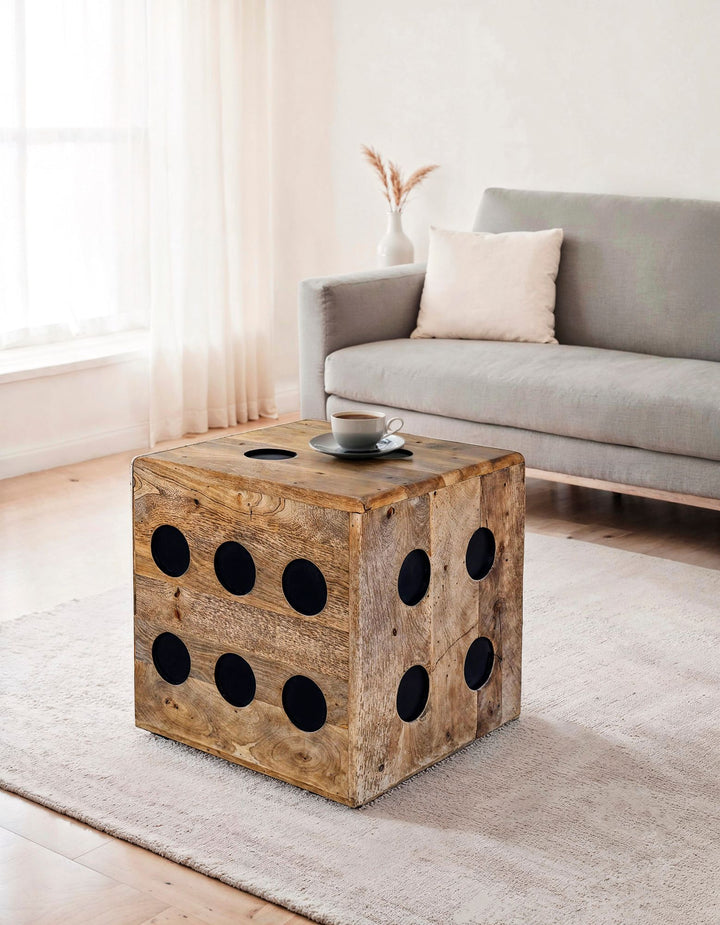 Kubeformet skammel af massivt mangotræ, 41x41x41 cm, designer kubesæde og sidebord, trækubedekoration og sofabord, robust træskammel i XXL kubedesign
