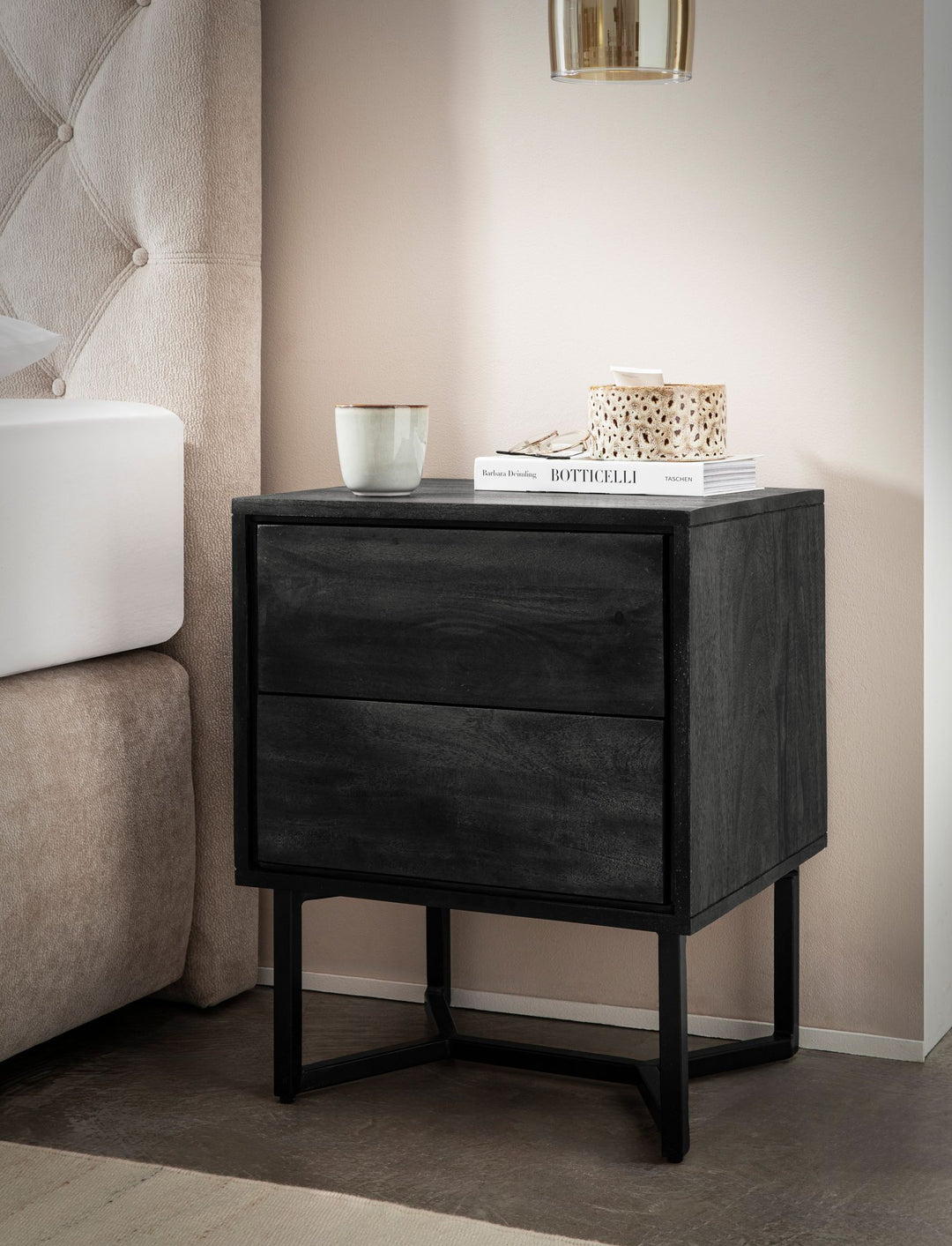 Sengebord i massivt akacietræ, 45x40x57 cm, til boxmadras, moderne sort natbord med 2 skuffer, opbevaringsplads og metalramme