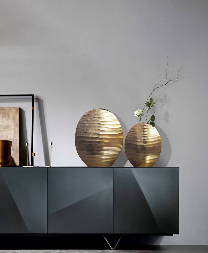 Dekorativ vase sæt med 2, aluminium guld, bølgemønster, moderne, rund dekorativ vase, 2-delt sæt til blomster, aluminiums bordvase, boligindretning, metal borddekoration, håndlavet