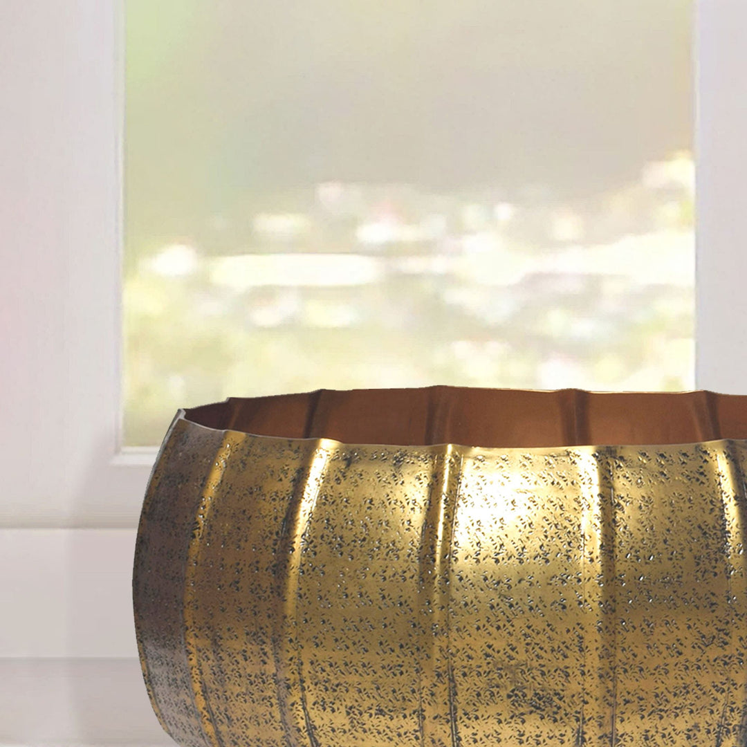 Sæt med 2 metalplantekasser, gulddesign, runde aluminiums indendørsplantekasser, 2-delt hamret blomsterpotte/skålsæt