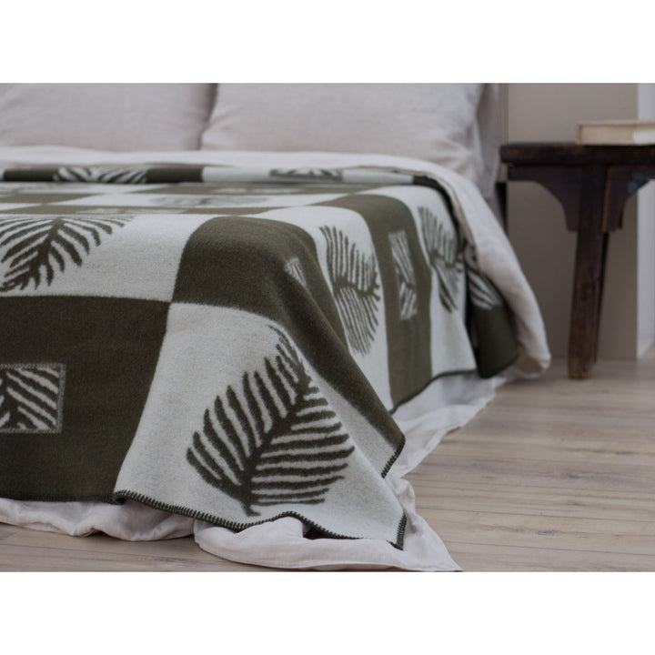 Merinould sengetæppe LEAF green