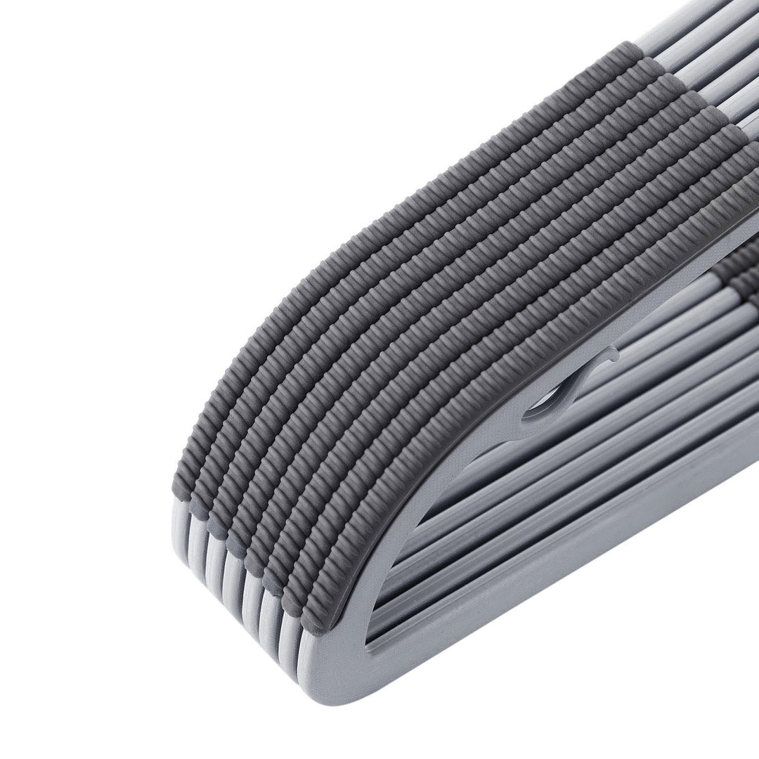 Bøjler, pakke med 50 stk., kraftige plastbøjler med skridsikkert, pladsbesparende, 360° drejelig krog, 42 cm lange, grå