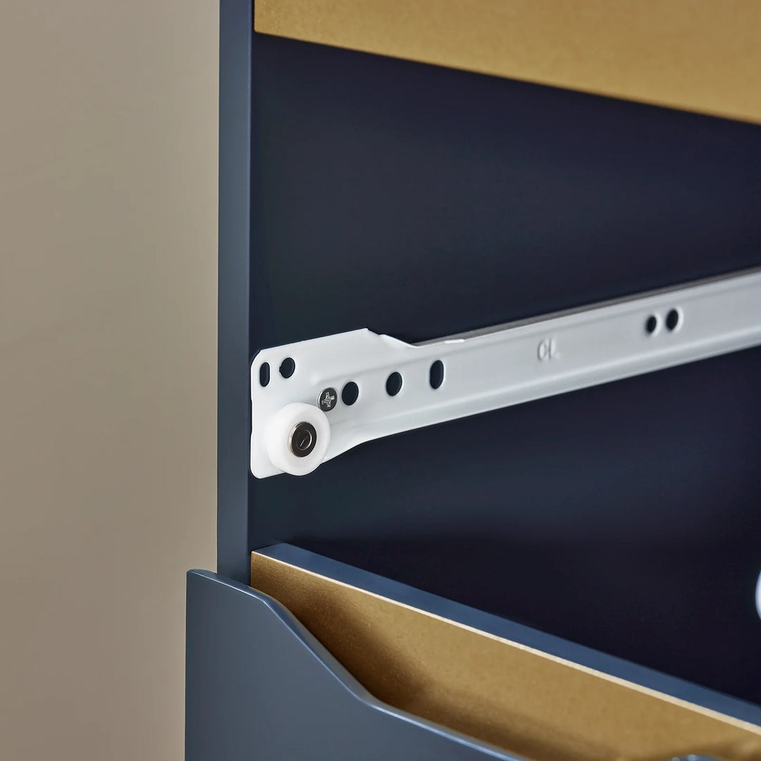 Slankt badeværelsesskab med hjul, D23 cm x L65 cm x H83 cm, blå