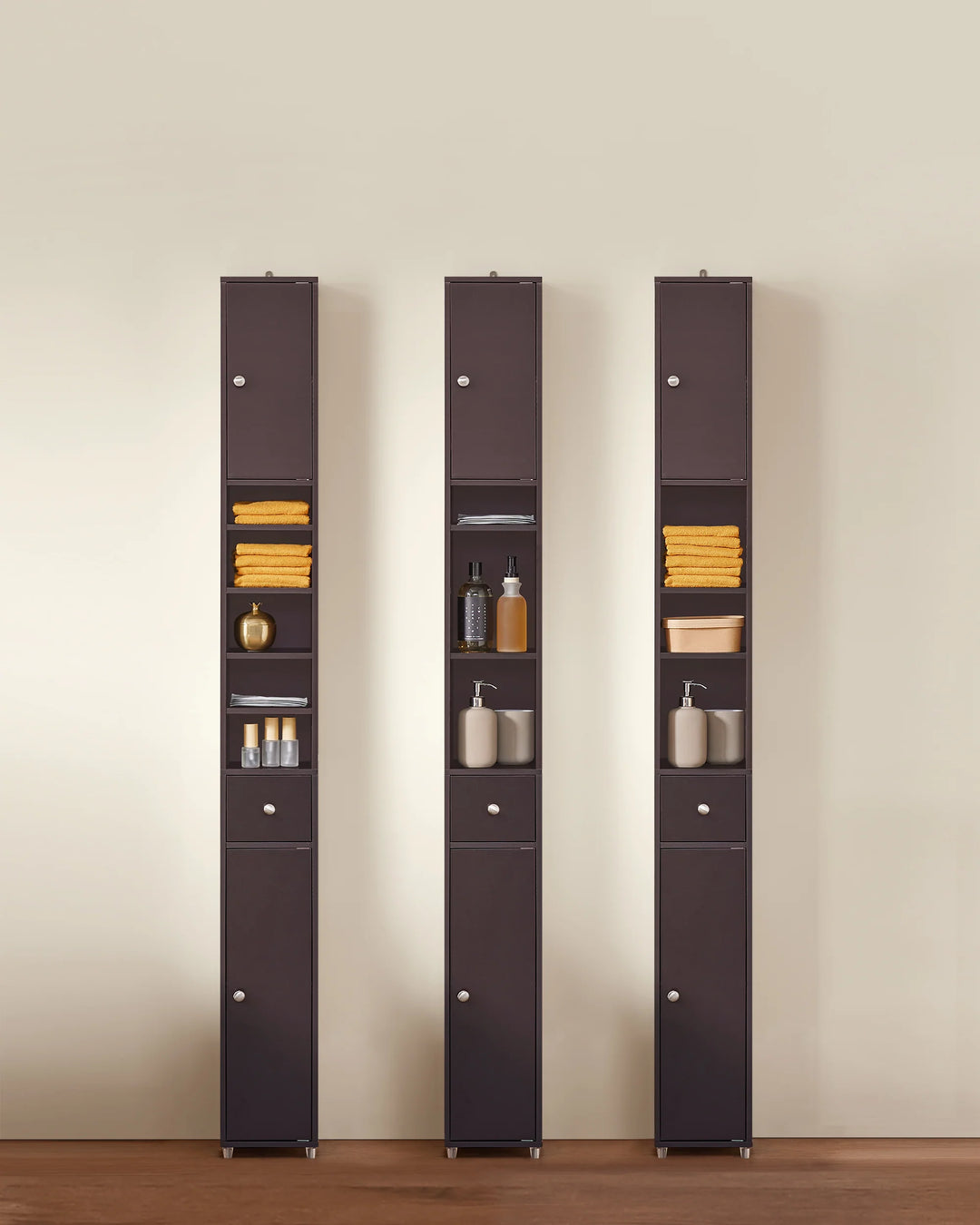 Højt badeværelsesskab med 5 åbne hylder, 2 døre og 1 skuffe, 20x180x20 cm, brun