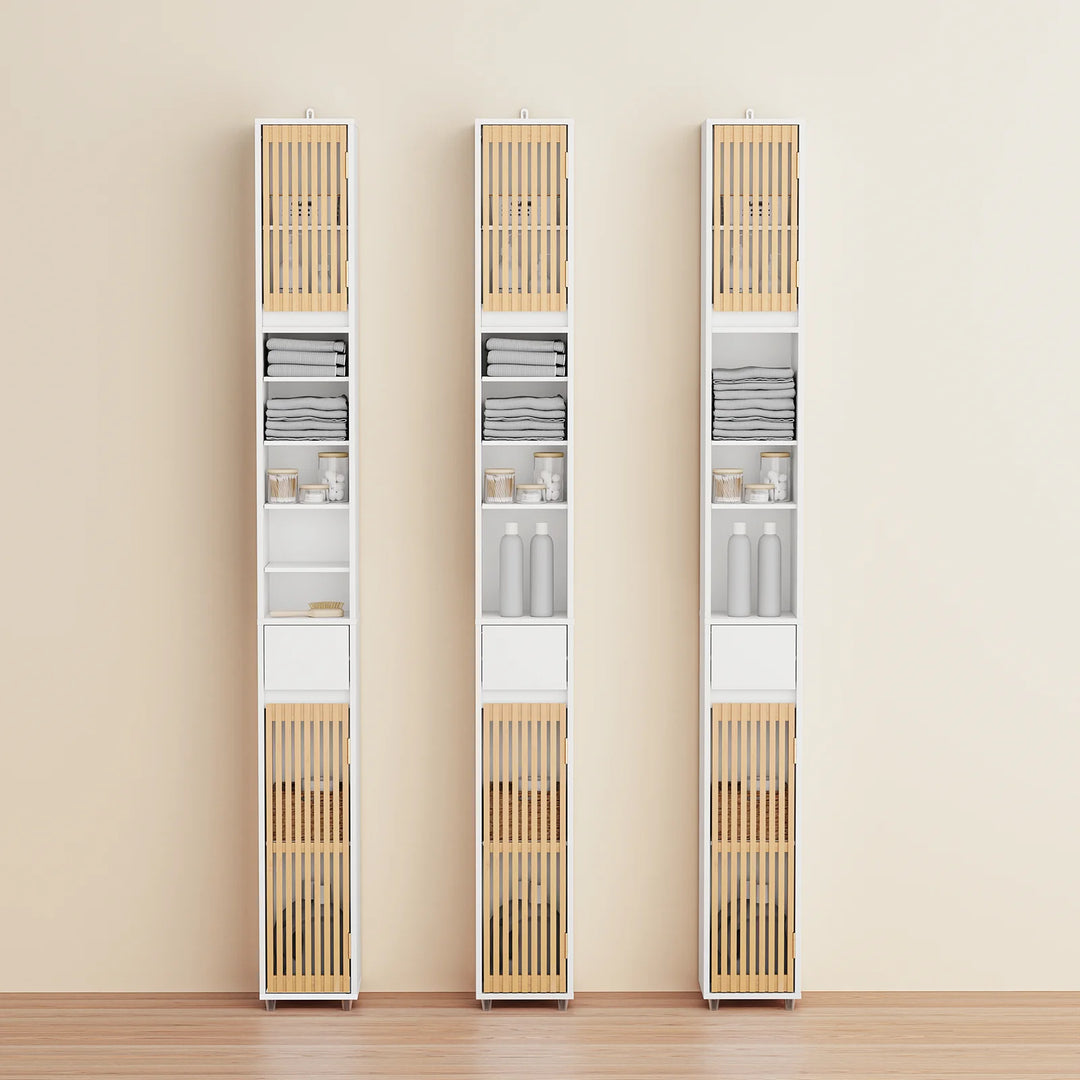 Optimer pladsen på dit badeværelse med dette elegante og funktionelle skab (20x20x180 cm)