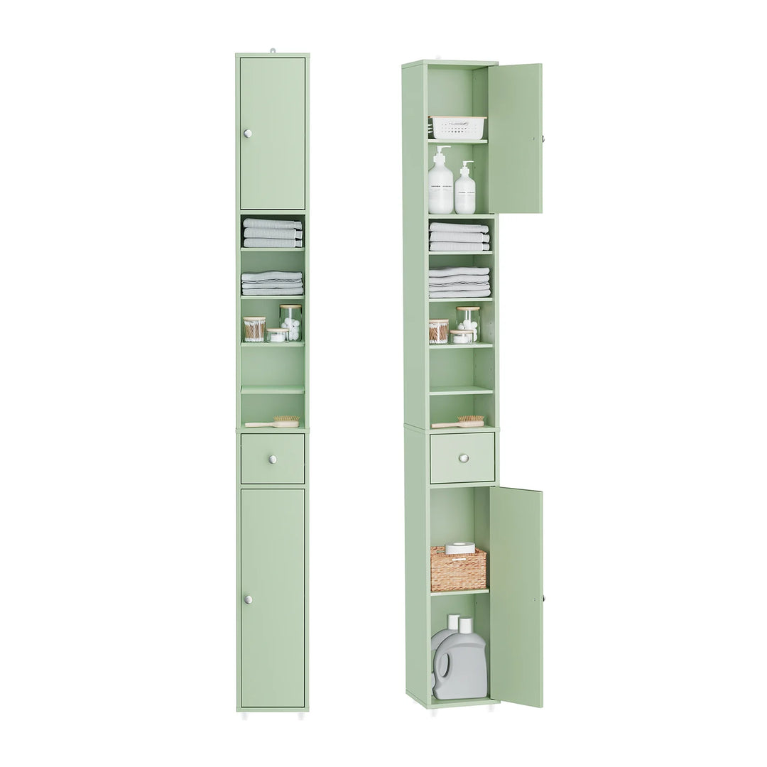 Stilfuldt, smalt badeværelsesskab i lysegrøn (20 x 20 x 180 cm)