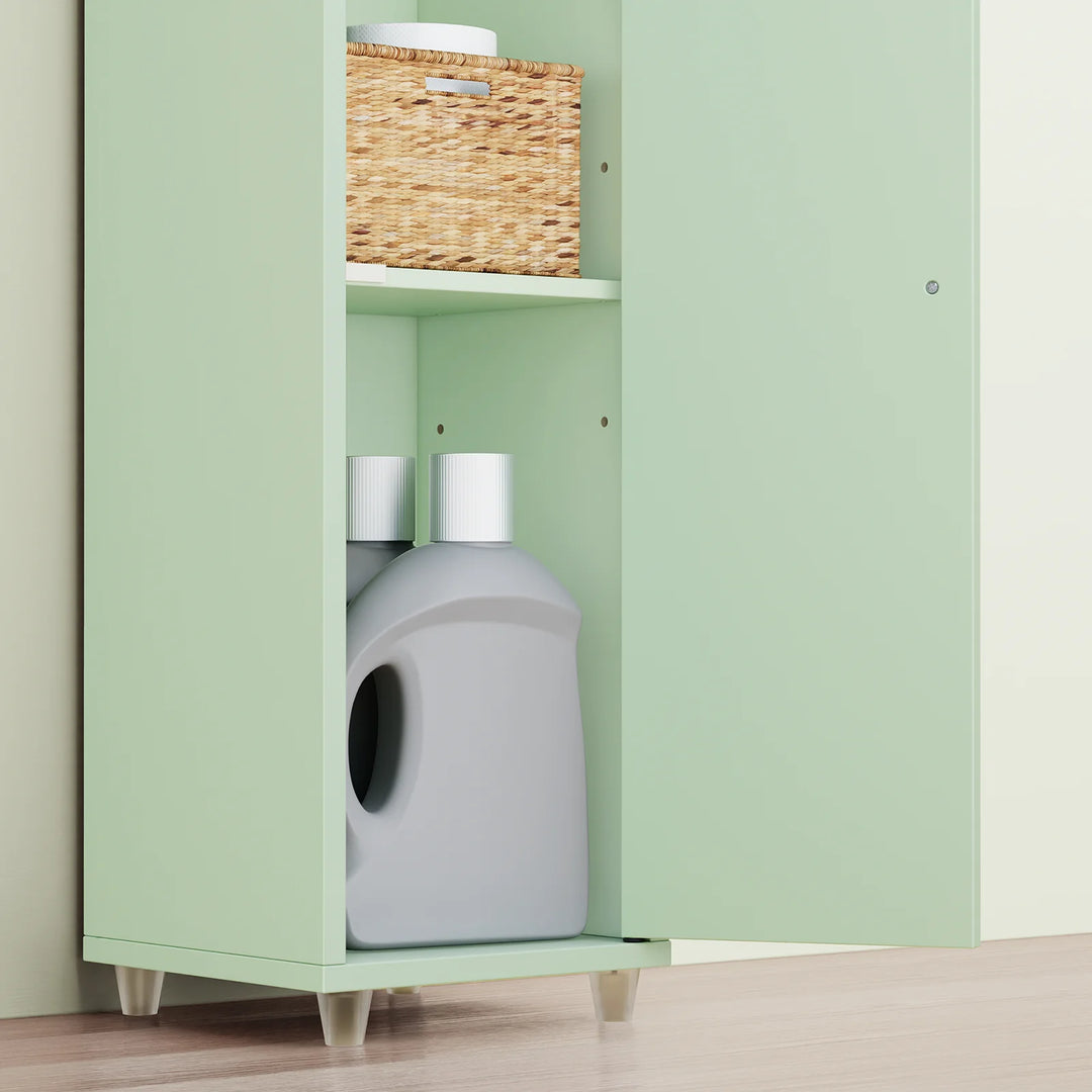 Stilfuldt, smalt badeværelsesskab i lysegrøn (20 x 20 x 180 cm)