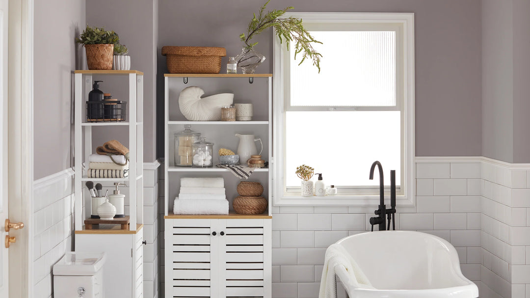 Rummeligt skab til badeværelset, skandi-stil, B60 x D30 x H82 cm, hvid