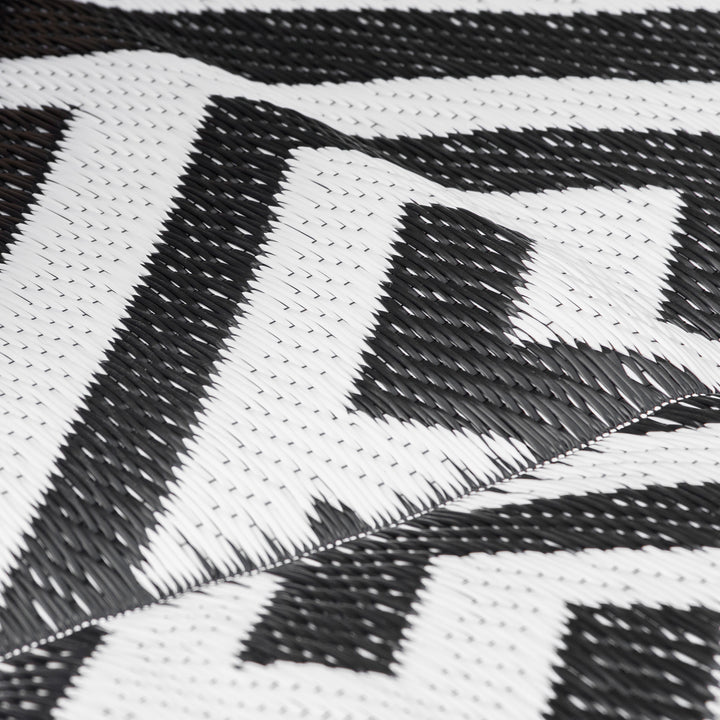 Udendørstæppe, vendbart, slidstærkt, anti-floss kant, sort og hvid, 152 x 243 cm