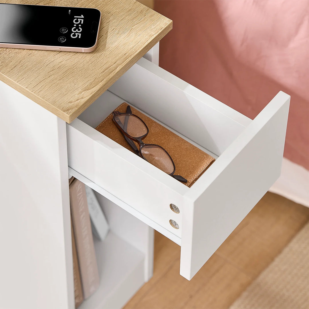 Sæt med 2 x natborde, pladsbesparende, indbygget ladestation, skandi-stil, 20 x 35 x 60 cm, hvid