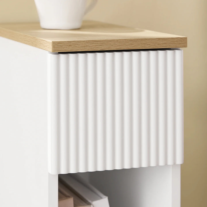 Stilfuldt, smalt sengebord med bølge-design og skuffe, hvid (20 x 60 x 35 cm)