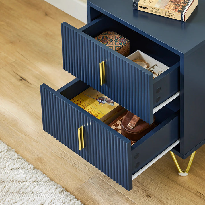 Moderne natbord med 2 skuffer – blåt sidebord til soveværelse og stue, mål 40 x 40 x 47 cm, lavet af MDF og metal