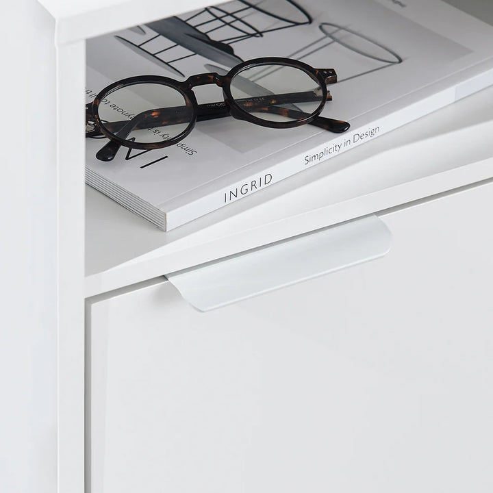 Multifunktionelt Sidebord - Perfekt til Stuen, Soveværelset eller Entréen!