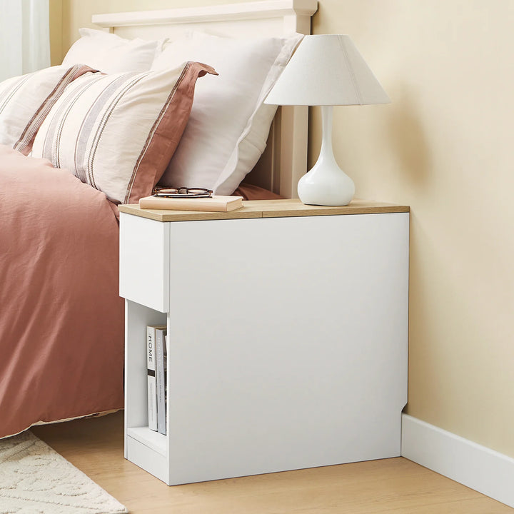 Smart og pladsbesparende sengebord/sidebord i hvid (25 x 65 x 60 cm)