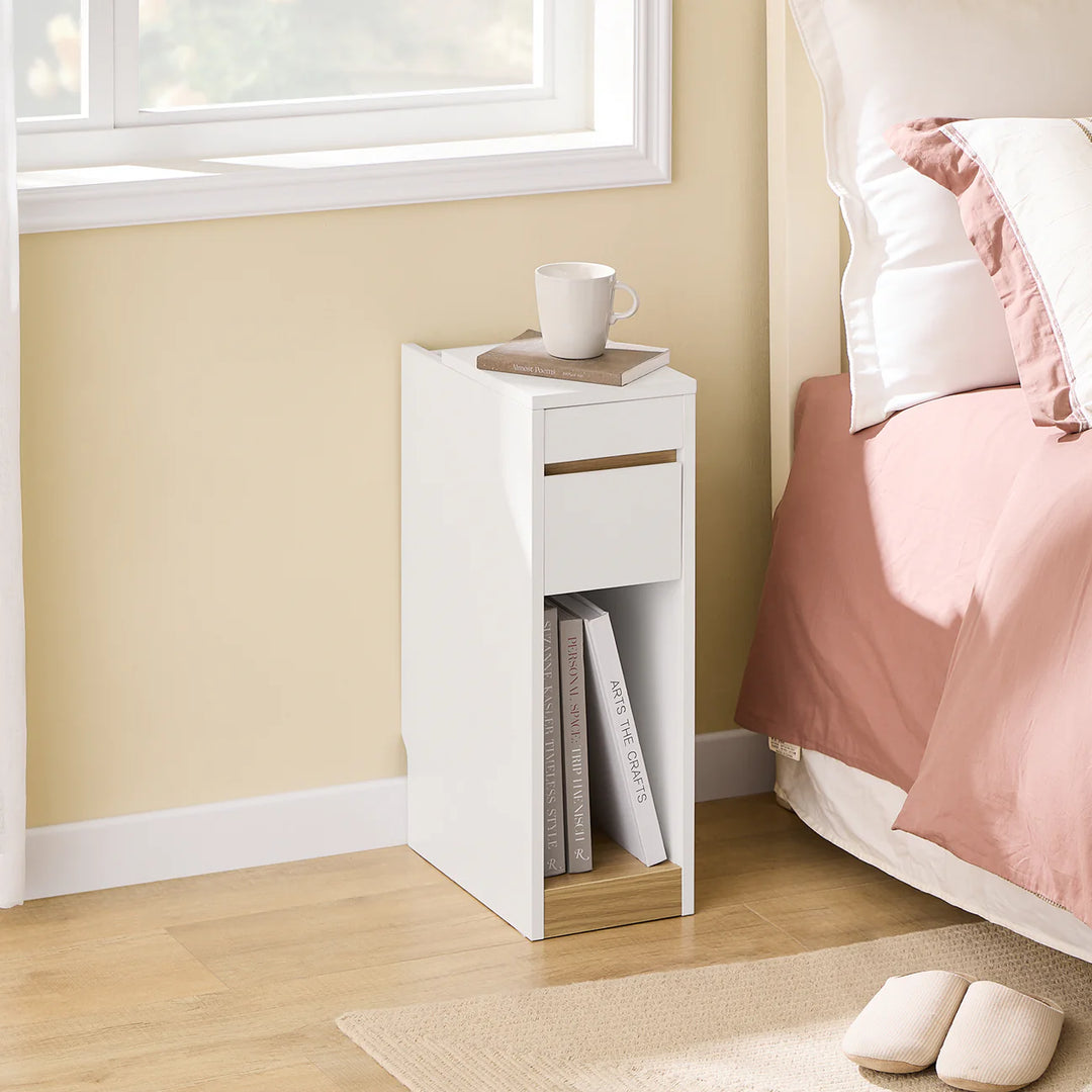 Elegant og pladsbesparende sengebord i hvid MDF materiale (20 x 60 x 35 cm)