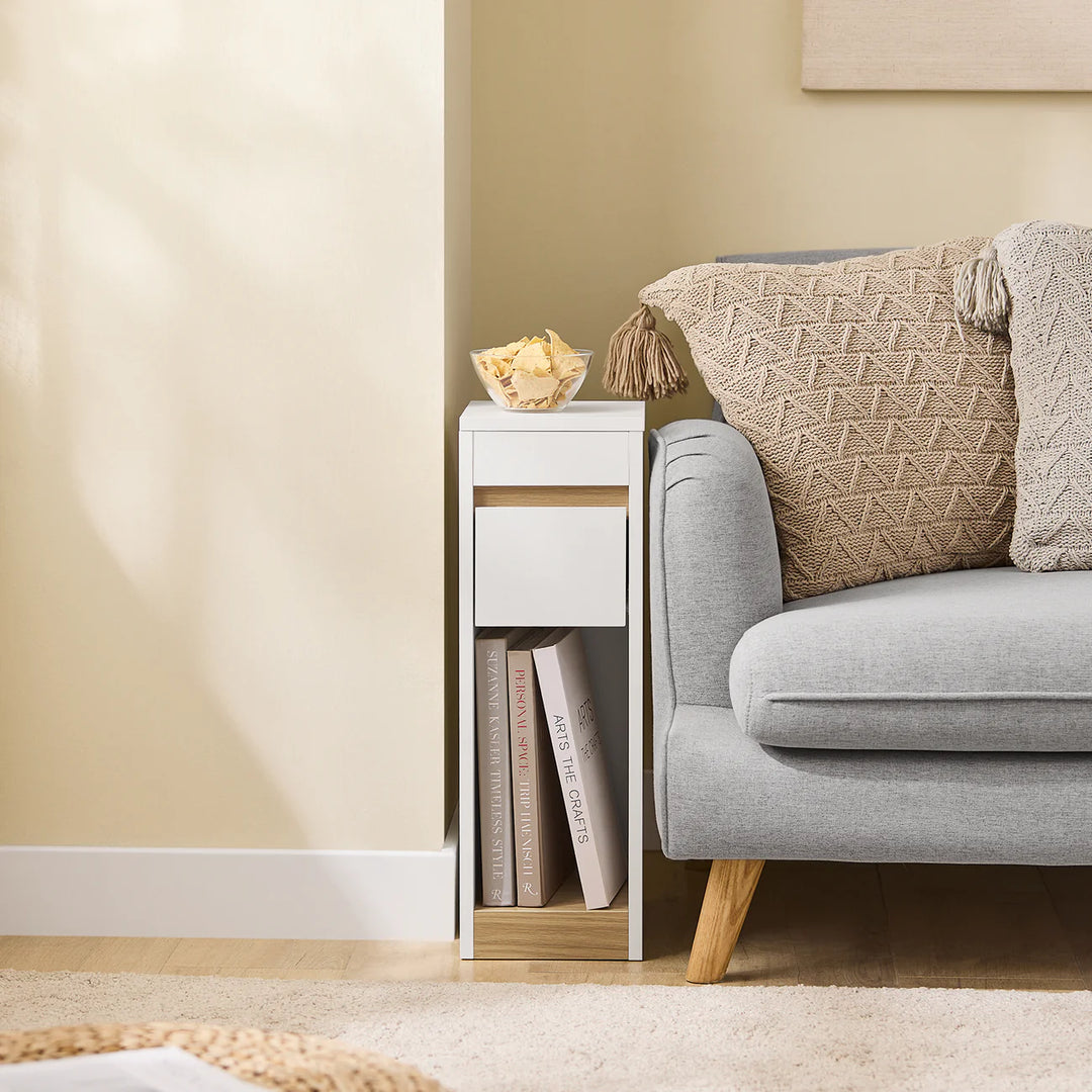 Elegant og pladsbesparende sengebord i hvid MDF materiale (20 x 60 x 35 cm)