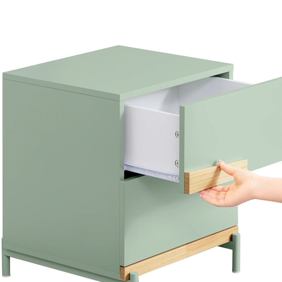 Elegant sengebord med 2 skuffer i grøn (40 x 49 x 44 cm)