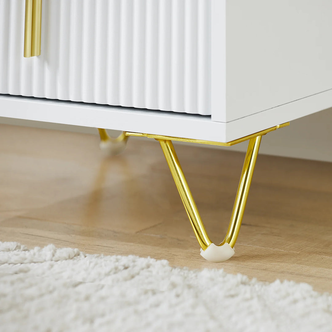 Moderne natbord med 3 skuffer og opbevaringsrum – hvidt sidebord til soveværelse og stue, mål 40 x 40 x 63 cm