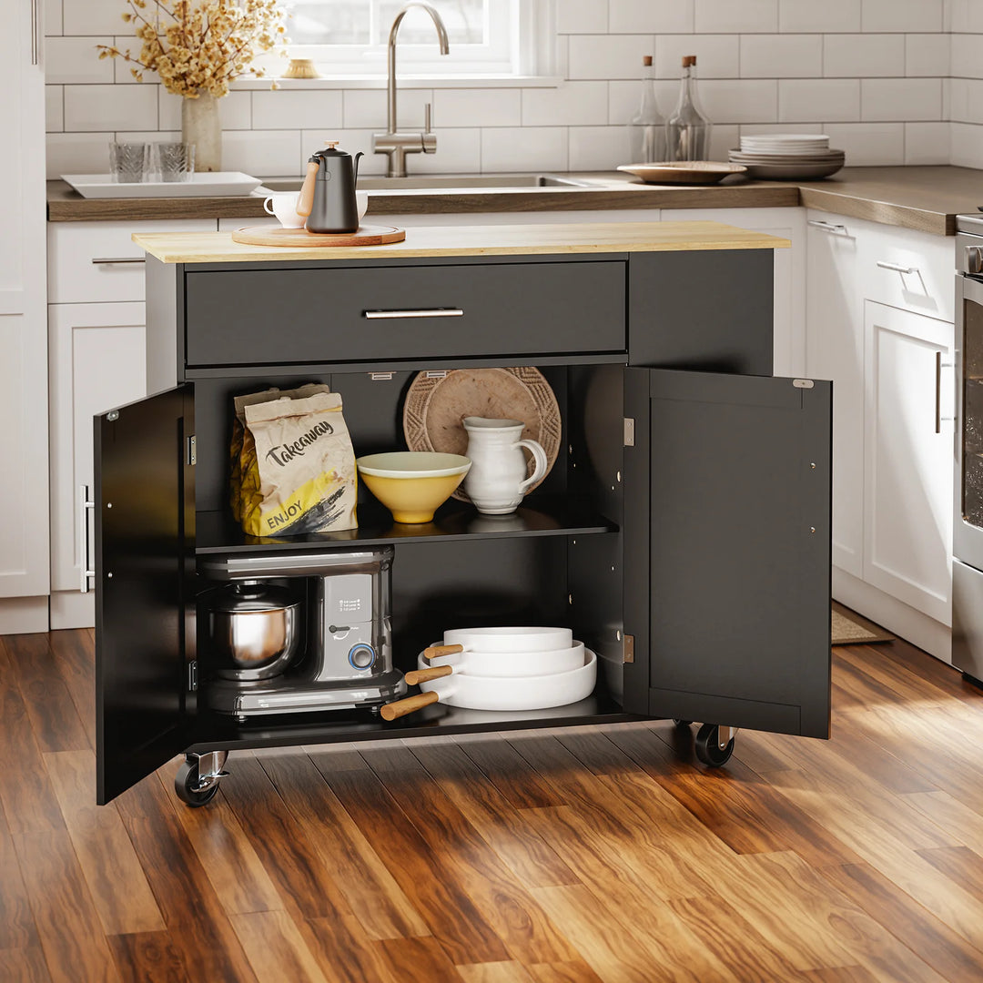 Mobil køkkenvogn med træbordplade og praktisk opbevaring