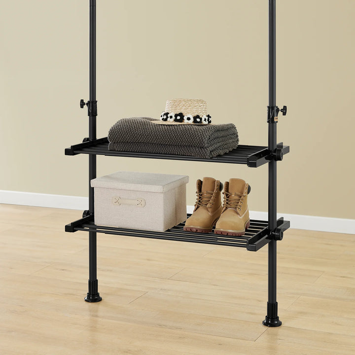 Stabil og justerbar teleskopisk garderobe i sort – åben tøjstang med hylder og kroge til soveværelse eller walk-in-closet