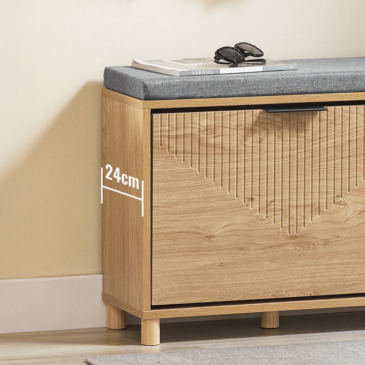 Skab orden i entréen med en smart skobænk i naturfarve og grå (60 x 24 x 50 cm)