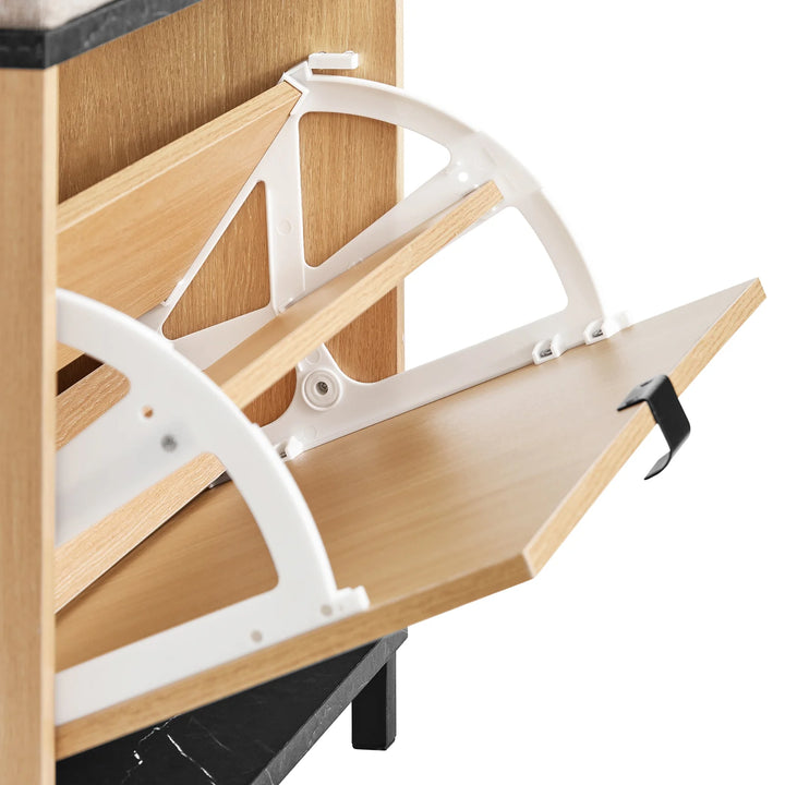 Gør din entré stilfuld og organiseret med en elegant skobænk, D24xB60 cm