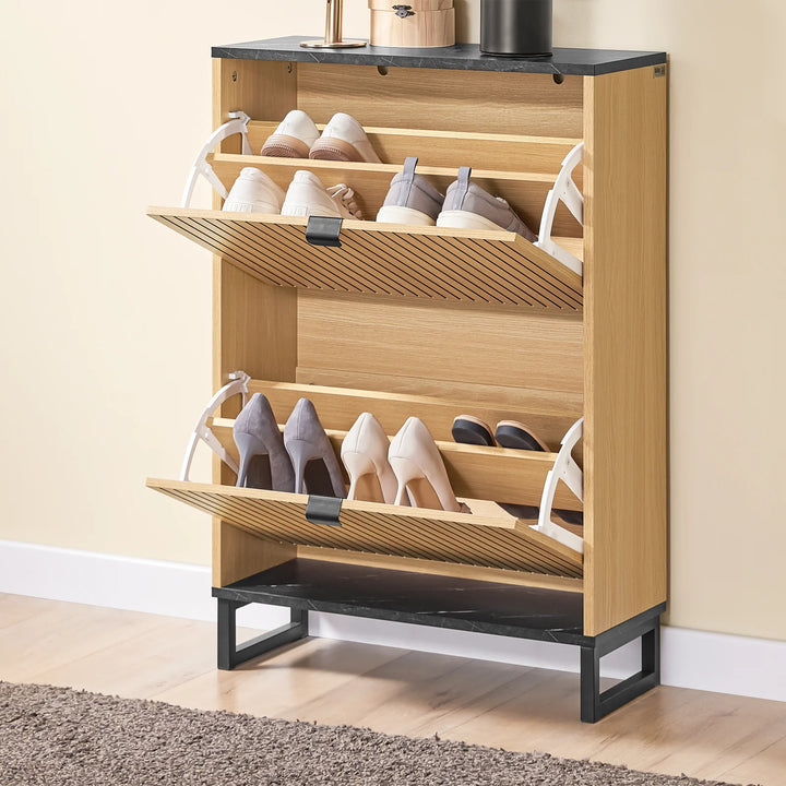 Elegant og pladsbesparende skoskab i sort og lyst MDF-træ