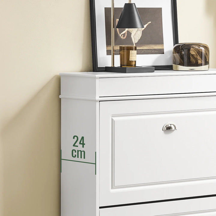 Elegant og pladsbesparende skoskab i hvid (75 x 24 x 96 cm)