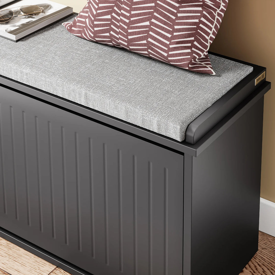 Skobænk med opbevaring og pude, sort – 100 x 46 x 26 cm, kan bære op til 158 kg.