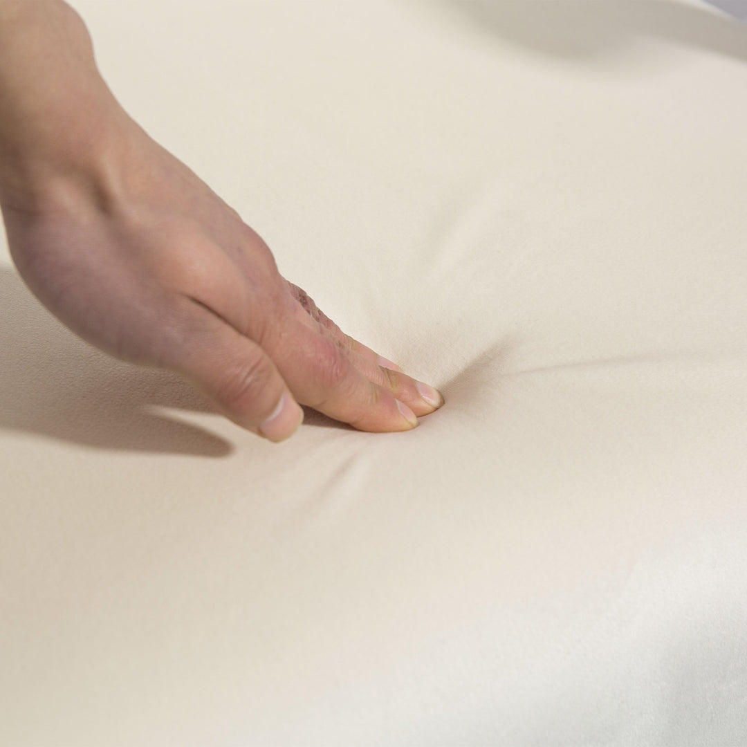 Polstret lænestol, skumfyld, gummitræsstel, cremehvid