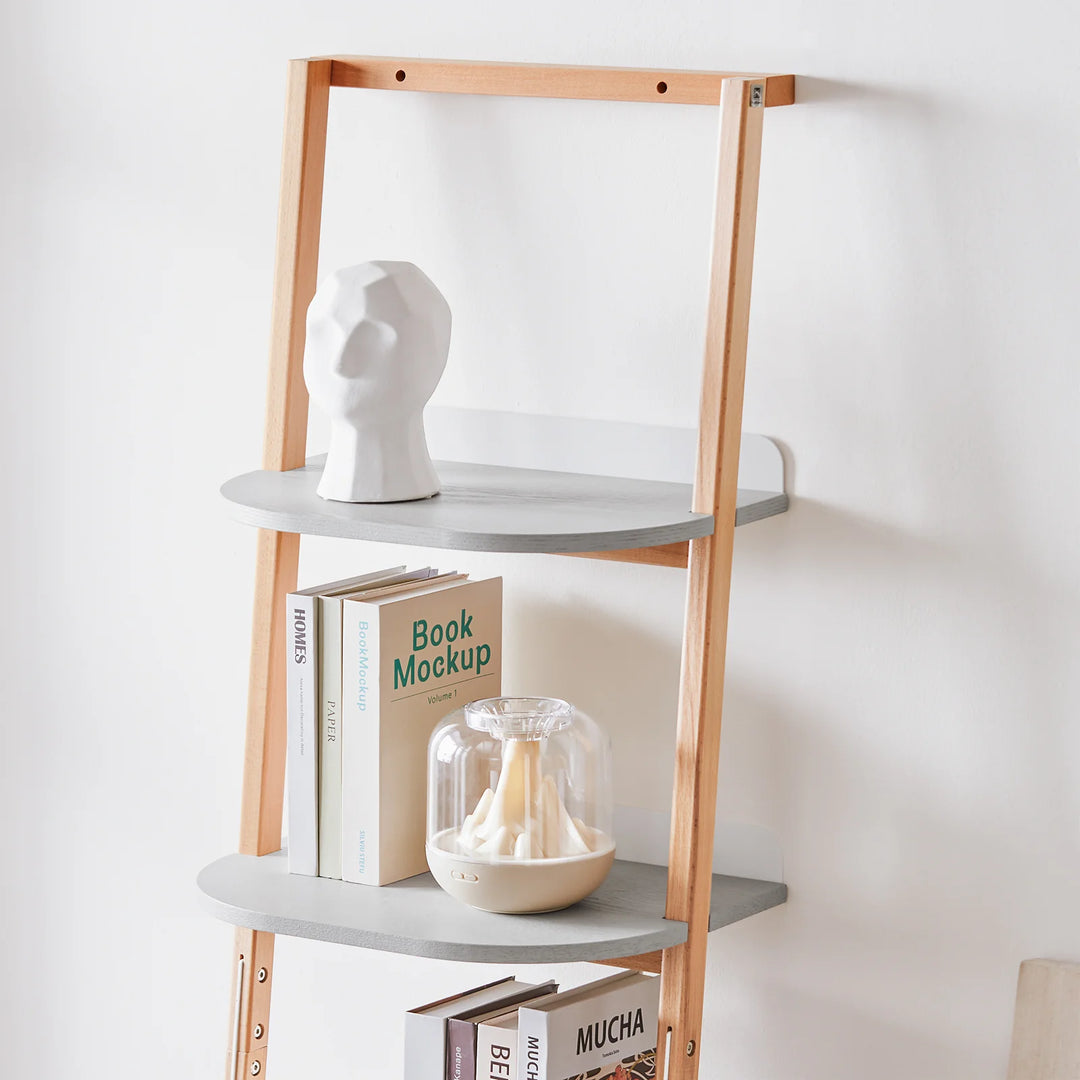 Smuk og elegant stigereol med 4 hylder, L44xH169xB39 cm, lysegrå