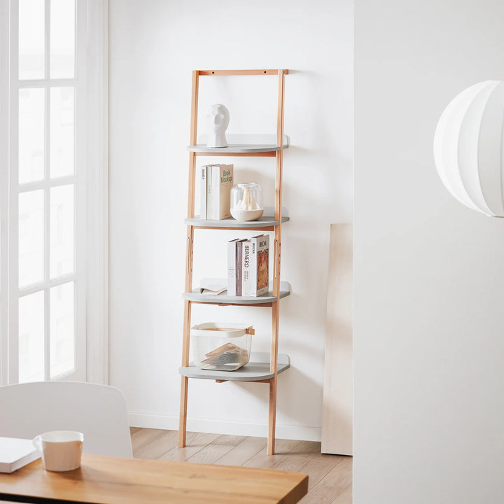 Smuk og elegant stigereol med 4 hylder, L44xH169xB39 cm, lysegrå